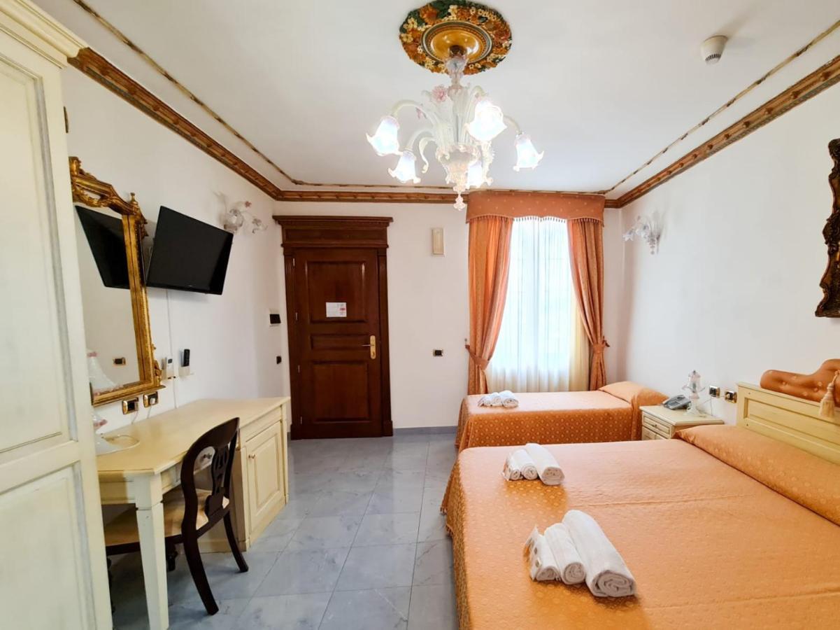 Euro Hotel 伊格莱西亚斯 外观 照片